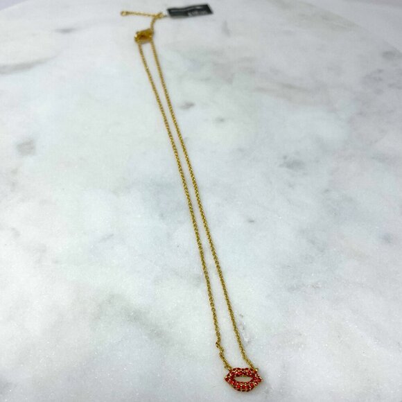 Banana Republic NWT Valentine Themed Red Lips Gold Chain Necklace - Picture 2 of 6